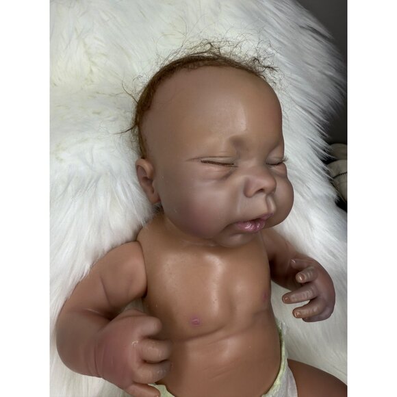 Ashton Drake Huti B. A.D.G. 04 Life Like Sleeping Anatomically Correct Baby Girl - Picture 3 of 7